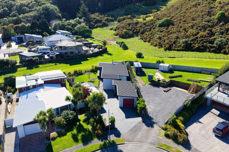 Photo of property in 61 Kotuku Road, South Bay, Kaikoura, 7300