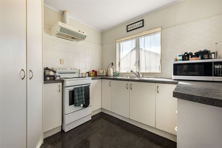 Photo of property in 42 Manston Road, Mangere, Auckland, 2022