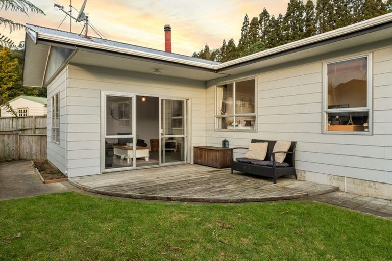 Photo of property in 28 Dingadee Street, Welcome Bay, Tauranga, 3112