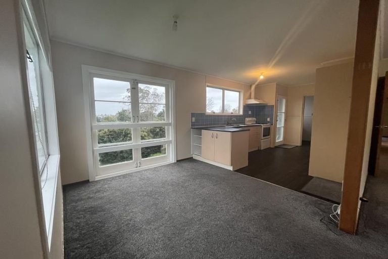 Photo of property in 4 Kilcar Place, Massey, Auckland, 0614