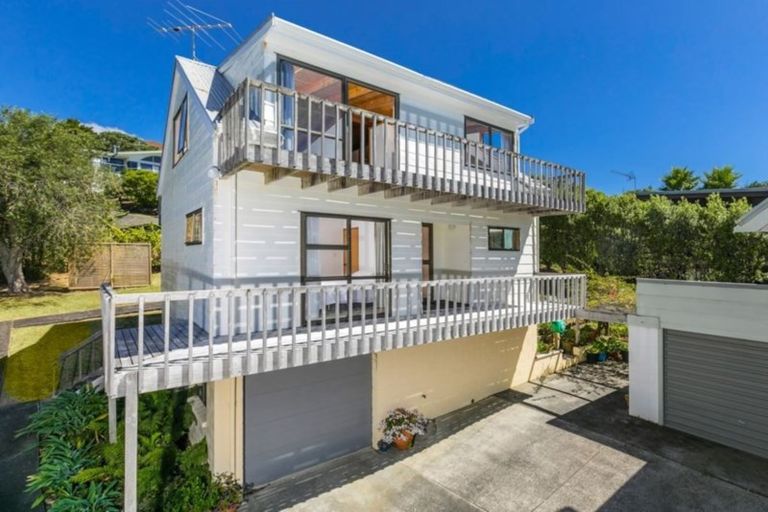 Photo of property in 34a Glenelg Road, Red Beach, 0932