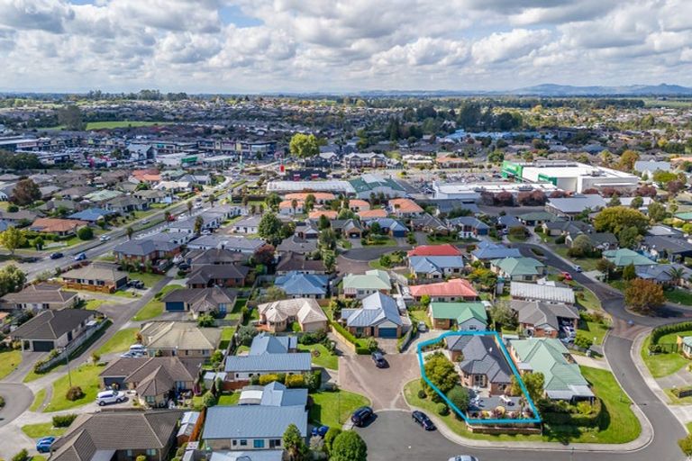 Photo of property in 35 Northmeadow Drive, Rototuna, Hamilton, 3210