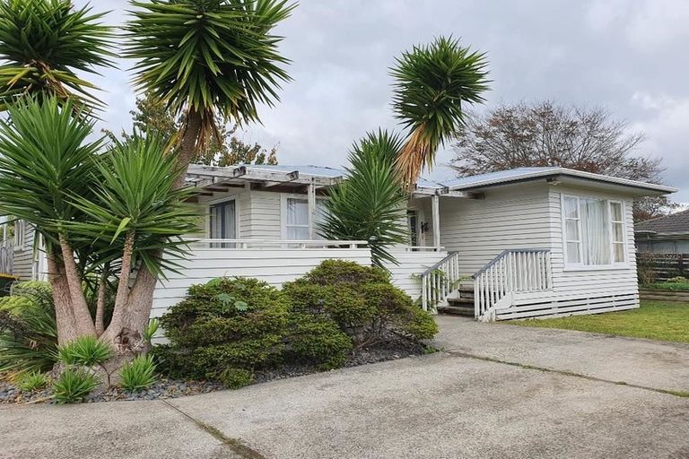 Photo of property in 15a Howden Street, Waiuku, 2123