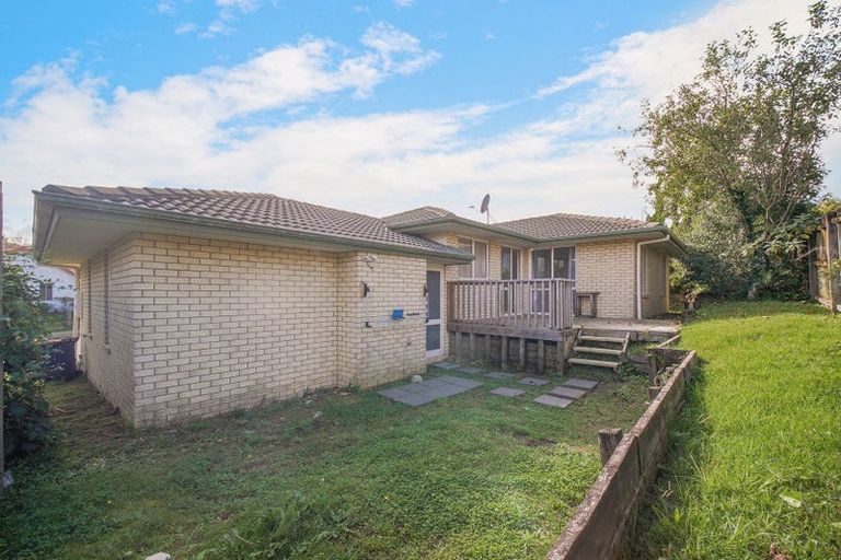 Photo of property in 5 Kasia Close, Massey, Auckland, 0614