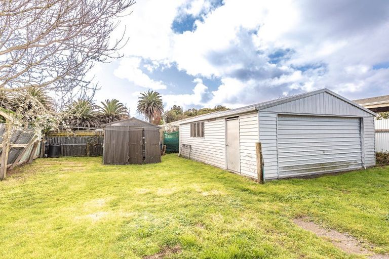 Photo of property in 42 Bignell Street, Gonville, Whanganui, 4501