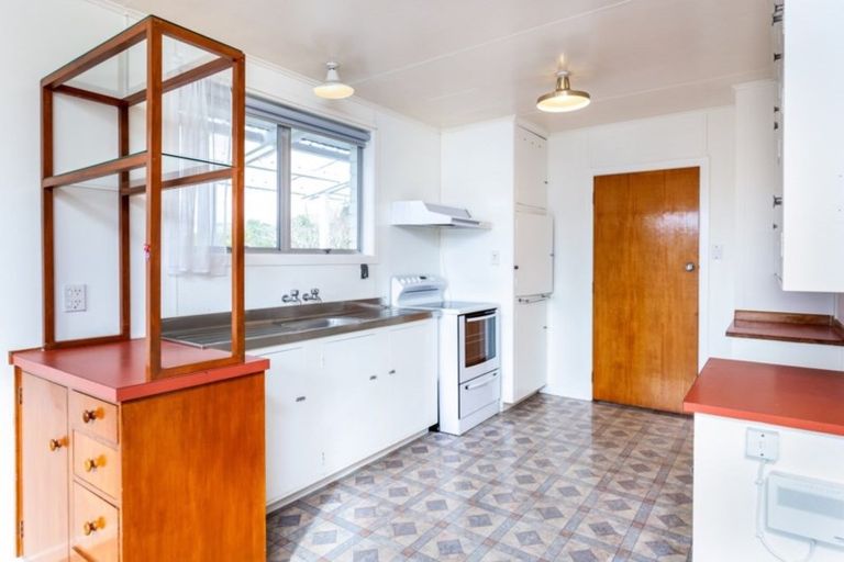 Photo of property in 19 Regent Place, Blagdon, New Plymouth, 4310