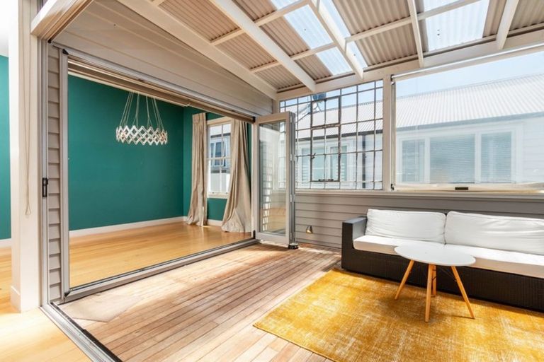 Photo of property in 17 Grosvenor Street, Grey Lynn, Auckland, 1021