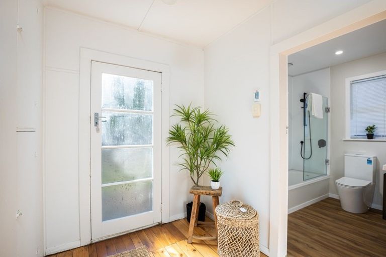 Photo of property in 275 Tukapa Street, Hurdon, New Plymouth, 4310