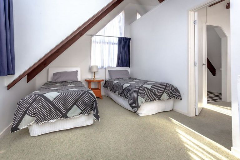 Photo of property in 1 Manaia Road, Tairua, 3508