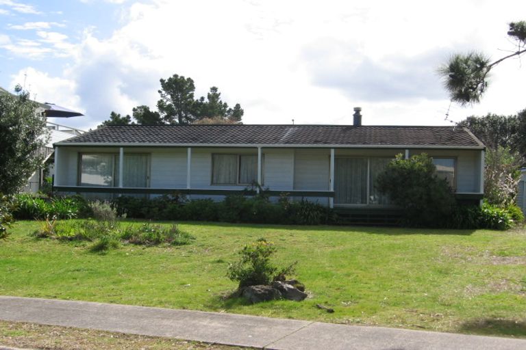 Photo of property in 11 Claxton Avenue, Pauanui, Hikuai, 3579