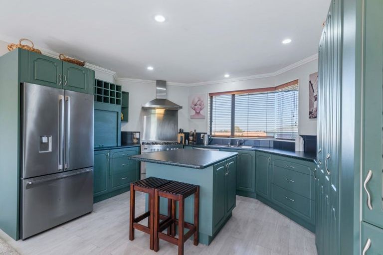 Photo of property in 101 Parnell Heights, Kelvin Grove, Palmerston North, 4414