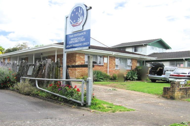 Photo of property in 77b Kenderdine Road, Papatoetoe, Auckland, 2025