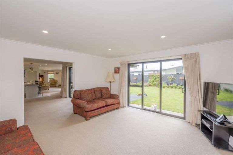 Photo of property in 38 Okarito Avenue, Levin, 5510