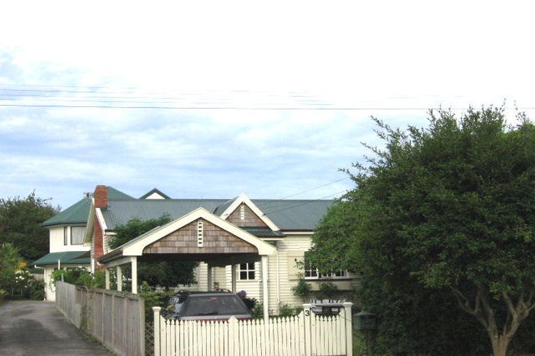Photo of property in 3 Rhodes Avenue, Mount Albert, Auckland, 1025