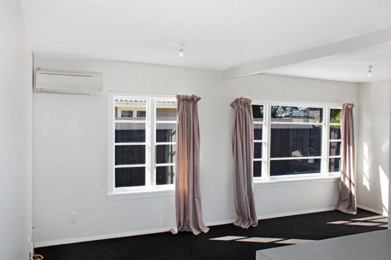 Photo of property in 240 Weston Road, Mairehau, Christchurch, 8052