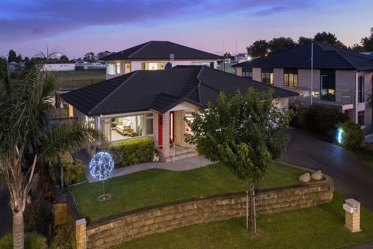 Photo of property in 32 Noble Johnston Drive, Katikati, 3129