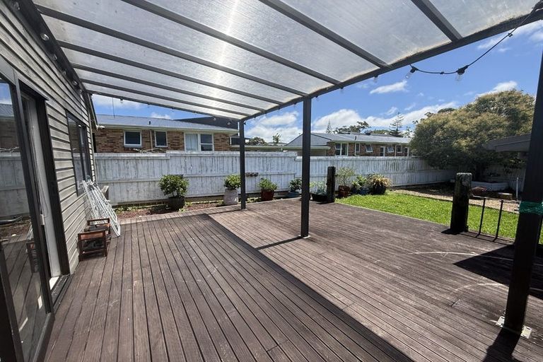 Photo of property in 456a West Coast Road, Glen Eden, Auckland, 0602