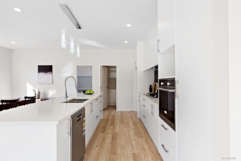 Photo of property in 17 Mcintosh Drive, Pokeno, 2471