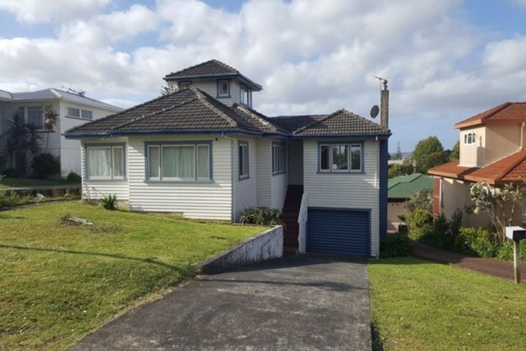 Photo of property in 14 Kokiri Street, Te Atatu South, Auckland, 0610