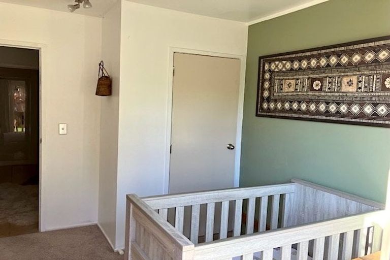 Photo of property in 24 Carnmore Place, Torbay, Auckland, 0630