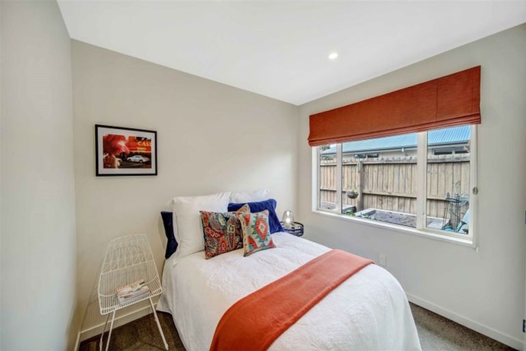 Photo of property in 7 Oratia Grove, Northwood, Christchurch, 8051