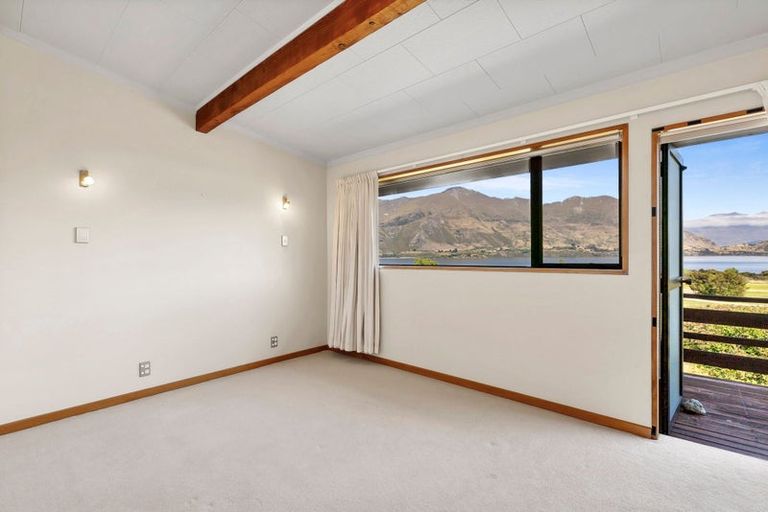 Photo of property in 1 Roto Place, Wanaka, 9305