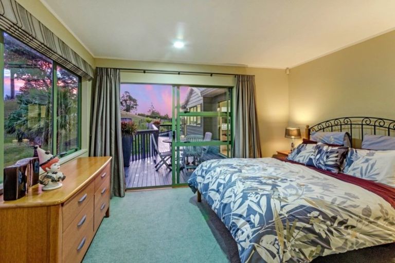 Photo of property in 15 Brookdale Road, Paremoremo, Albany, 0793