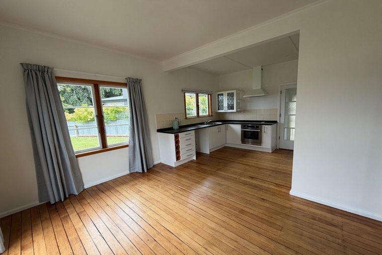 Photo of property in 805 Grove Road, Mayfair, Hastings, 4122