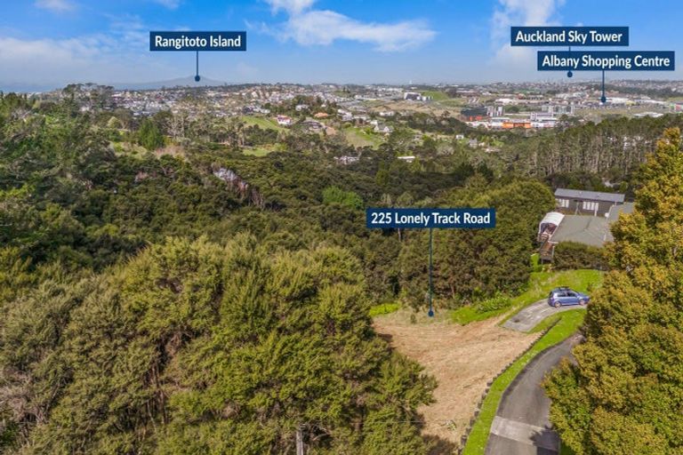 Photo of property in 225 Lonely Track Road, Albany Heights, Auckland, 0632