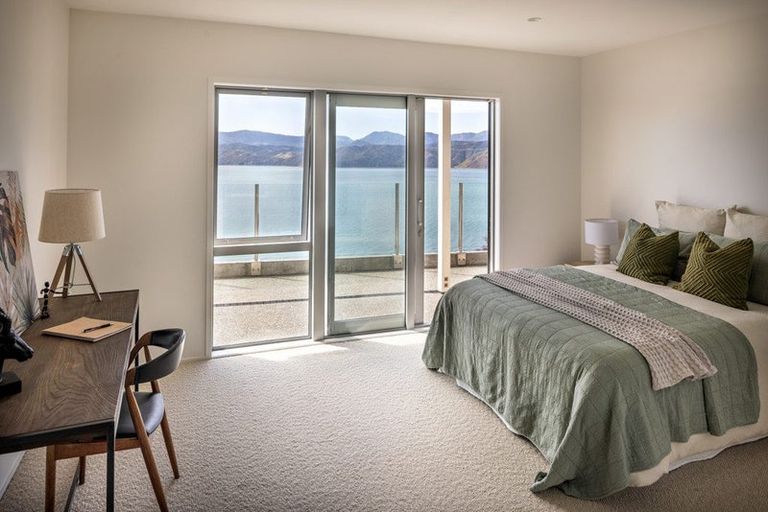 Photo of property in 128 Seatoun Heights Road, Seatoun, Wellington, 6022