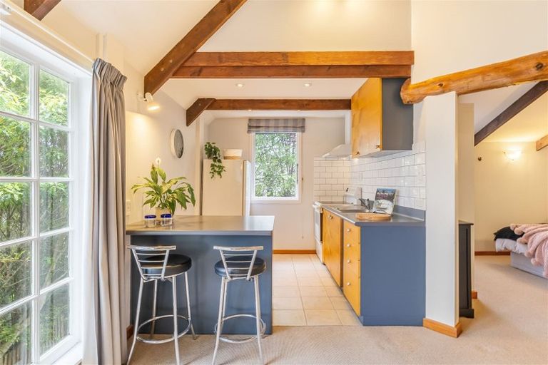 Photo of property in 30c Chatsworth Road, Silverstream, Upper Hutt, 5019