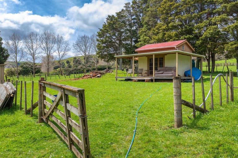 Photo of property in 1110 Whangaripo Valley Road, Whangaripo, Wellsford, 0972