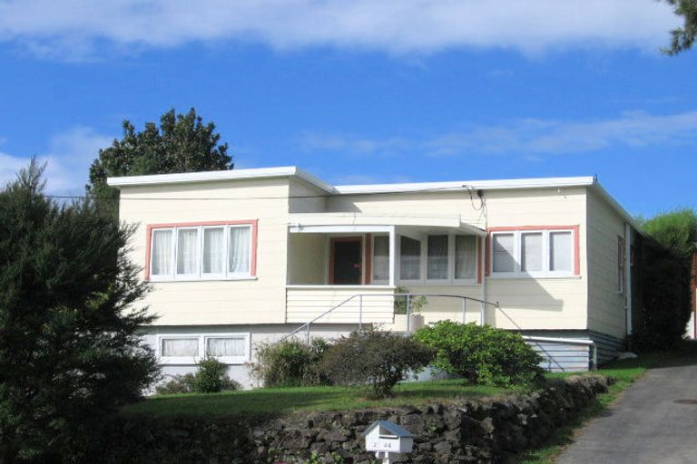 Photo of property in 1/44 Newington Road, Henderson, Auckland, 0612