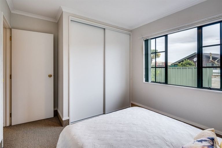 Photo of property in 1/2 Spriggs Crescent, Greenmeadows, Napier, 4112