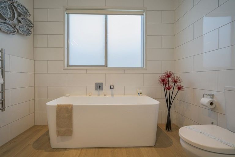 Photo of property in 3a Grange Road, Hahei, Whitianga, 3591