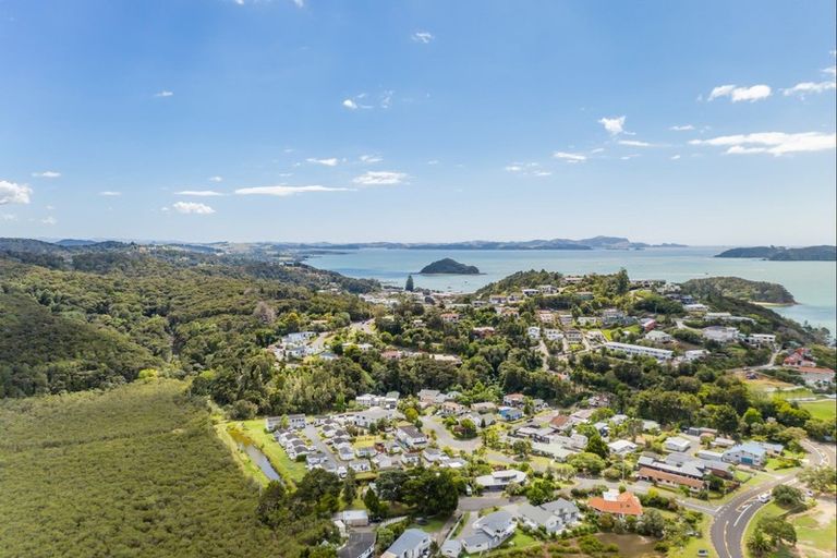 Photo of property in 6 Mako Lane, Paihia, 0200