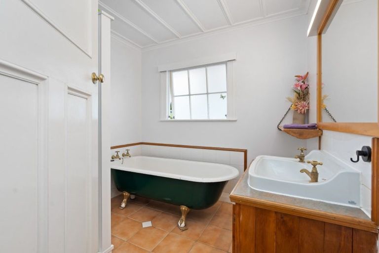 Photo of property in 18 Waro Drive, Hikurangi, 0114