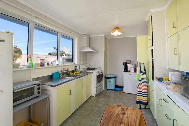 Photo of property in 15 Churchill Crescent, Tawhero, Whanganui, 4501