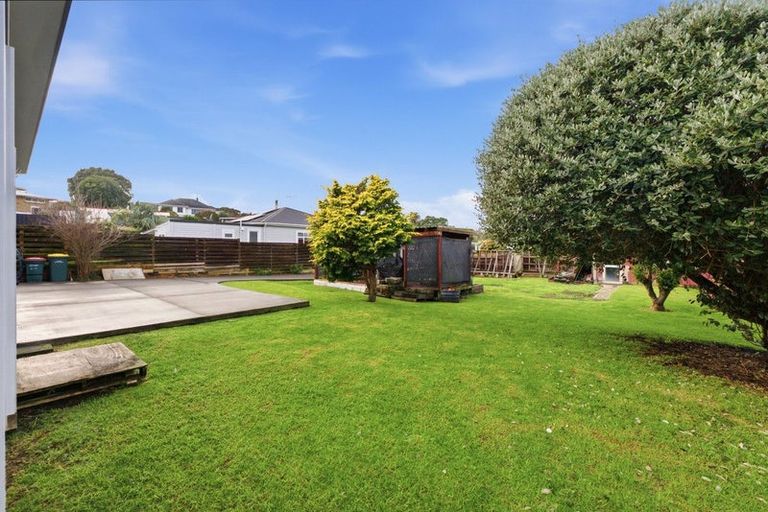 Photo of property in 80 Ngamotu Road, Spotswood, New Plymouth, 4310