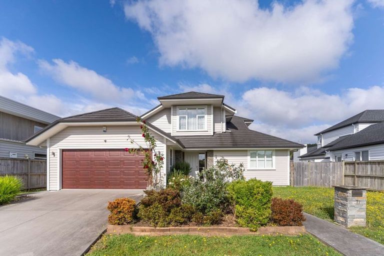 Photo of property in 71 Milano Boulevard, Karaka, Papakura, 2113