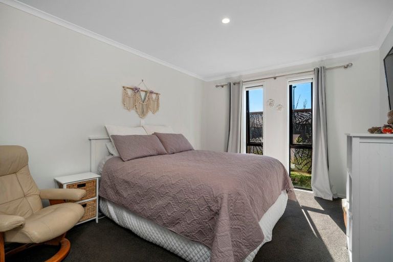 Photo of property in 11 Eastbank Drive, Katikati, 3129