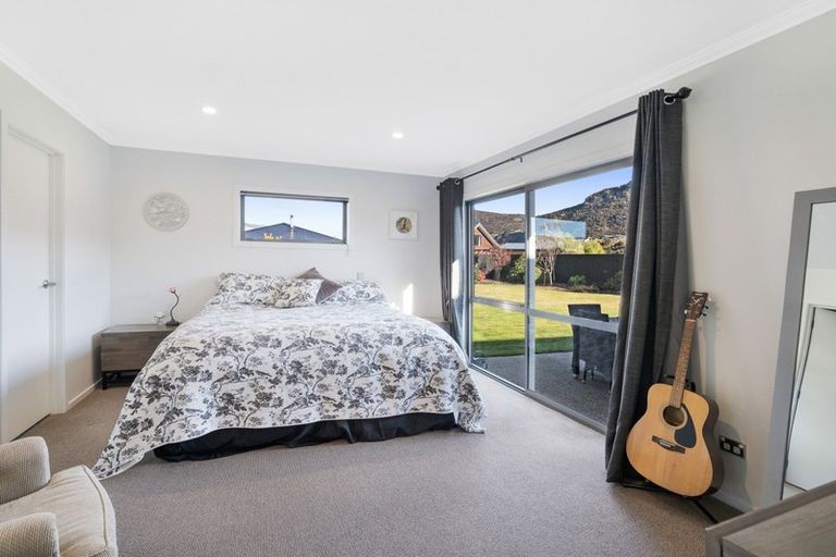 Photo of property in 5 Hunt Place, Albert Town, Wanaka, 9305