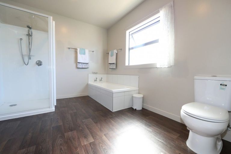 Photo of property in 16 Arklow Place, Flaxmere, Hastings, 4120