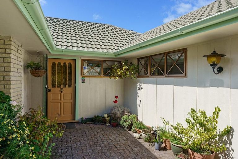 Photo of property in 14 River Glade, Waikanae, 5036