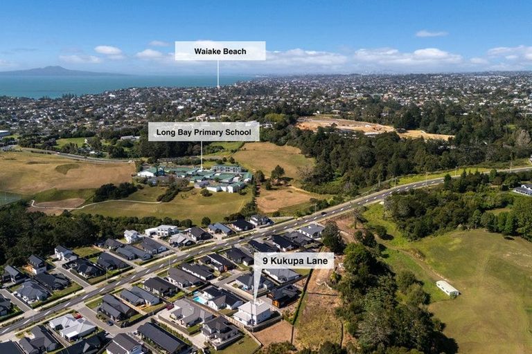 Photo of property in 9 Kukupa Lane, Long Bay, Auckland, 0630