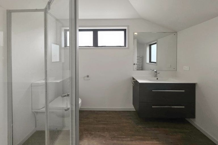 Photo of property in 55a Larnoch Road, Henderson, Auckland, 0610