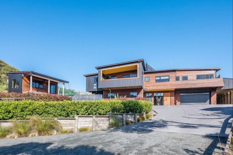 Photo of property in 88a Paetawa Road, Peka Peka, Waikanae, 5391