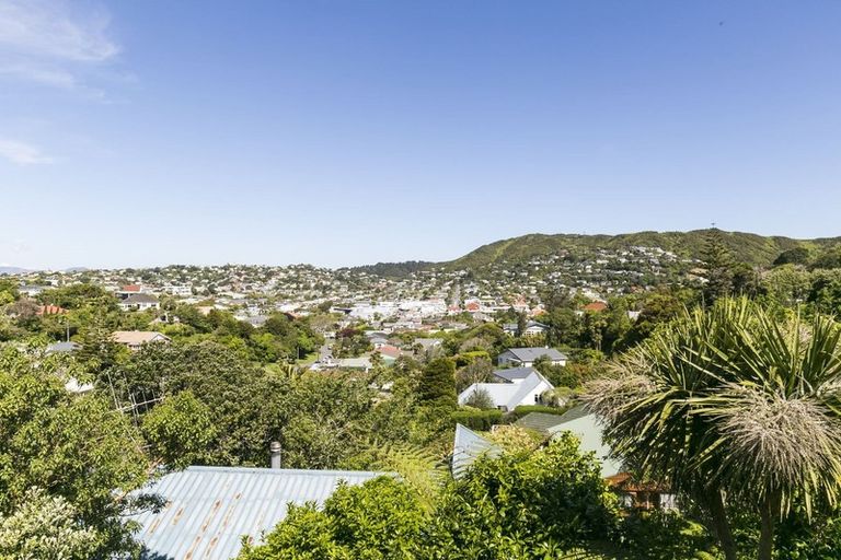 Photo of property in 49a Cornford Street, Karori, Wellington, 6012
