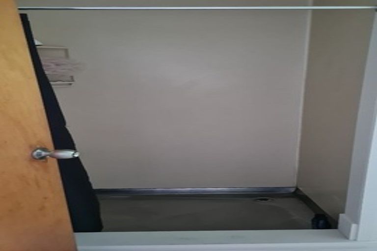 Photo of property in 1/21 Capricorn Place, Browns Bay, Auckland, 0630