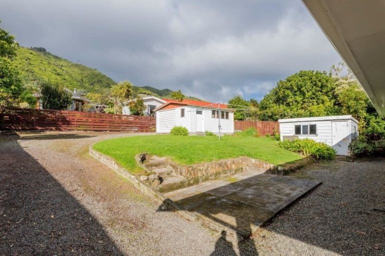 Photo of property in 45 Huia Street, Waikanae, 5036
